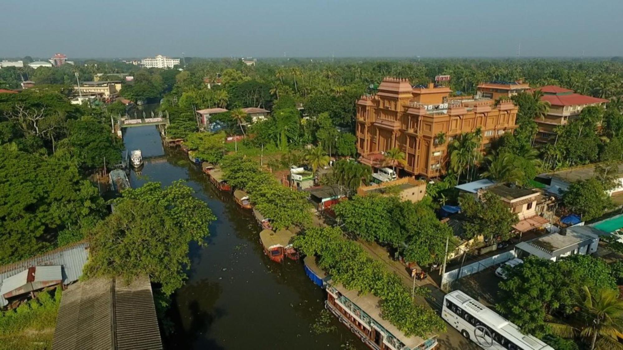 Haveli Backwater Resort Alappuzha Eksteriør bilde